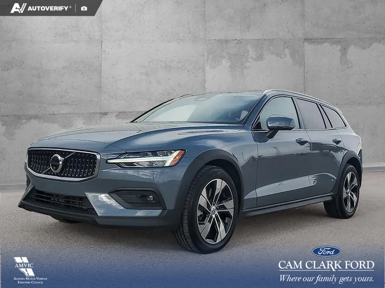 2024 Volvo V60 Cross Country