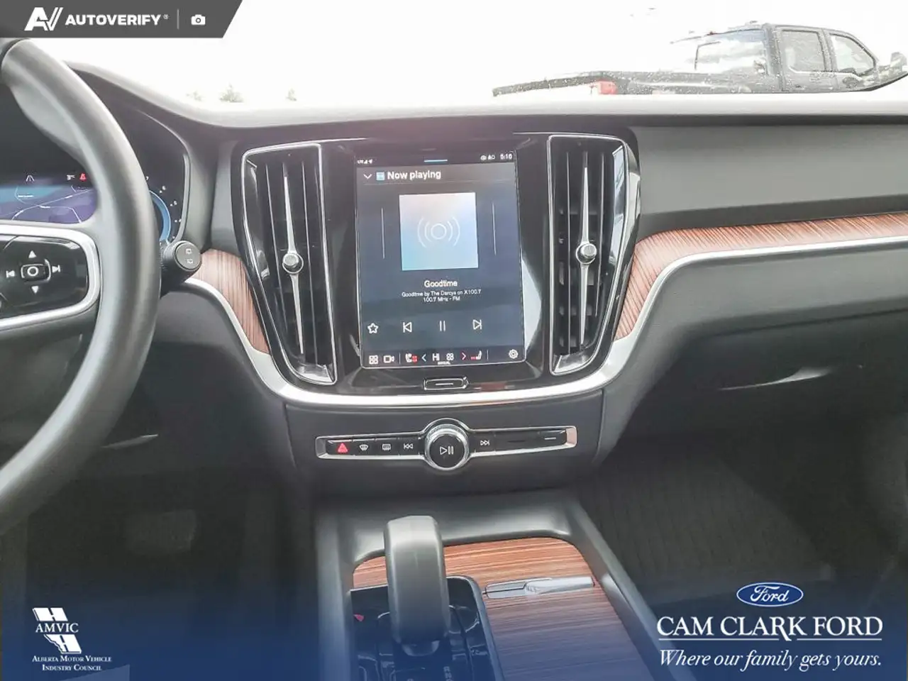 Volvo V60 Cross Country photo Volvo V60 Cross Country