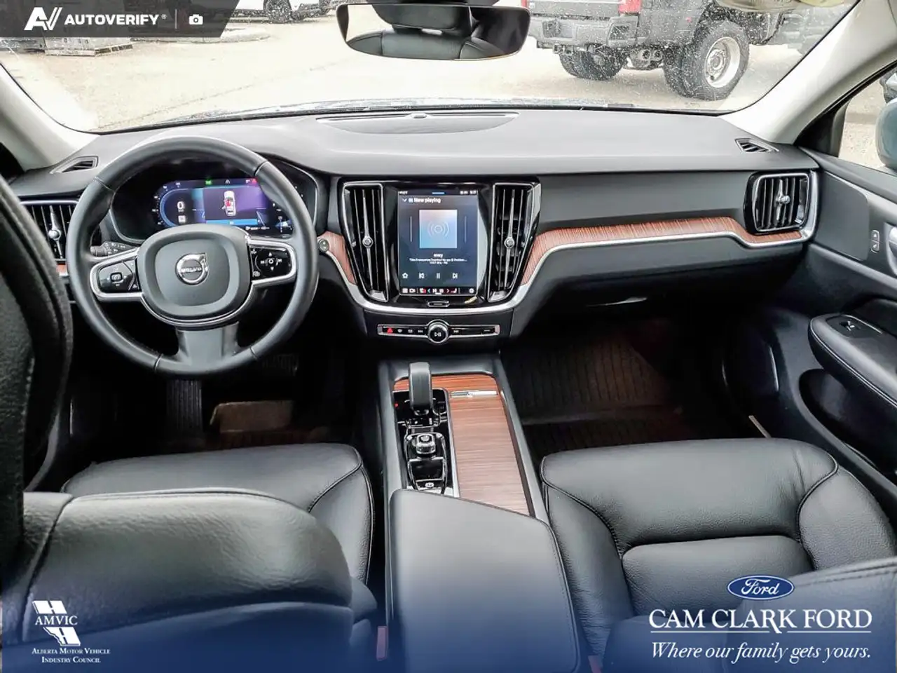 Volvo V60 Cross Country photo Volvo V60 Cross Country