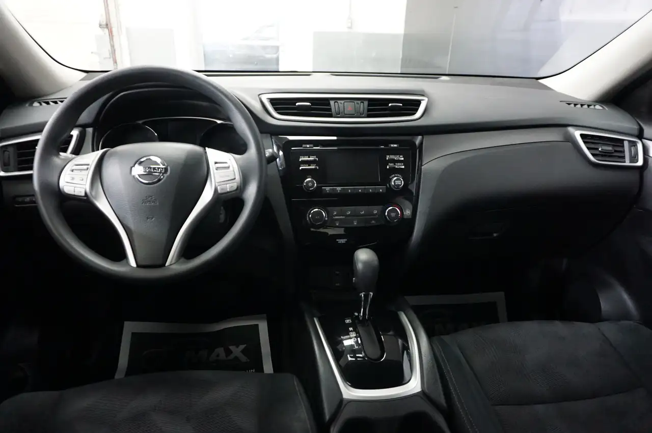 Nissan Rogue fotografie Nissan Rogue