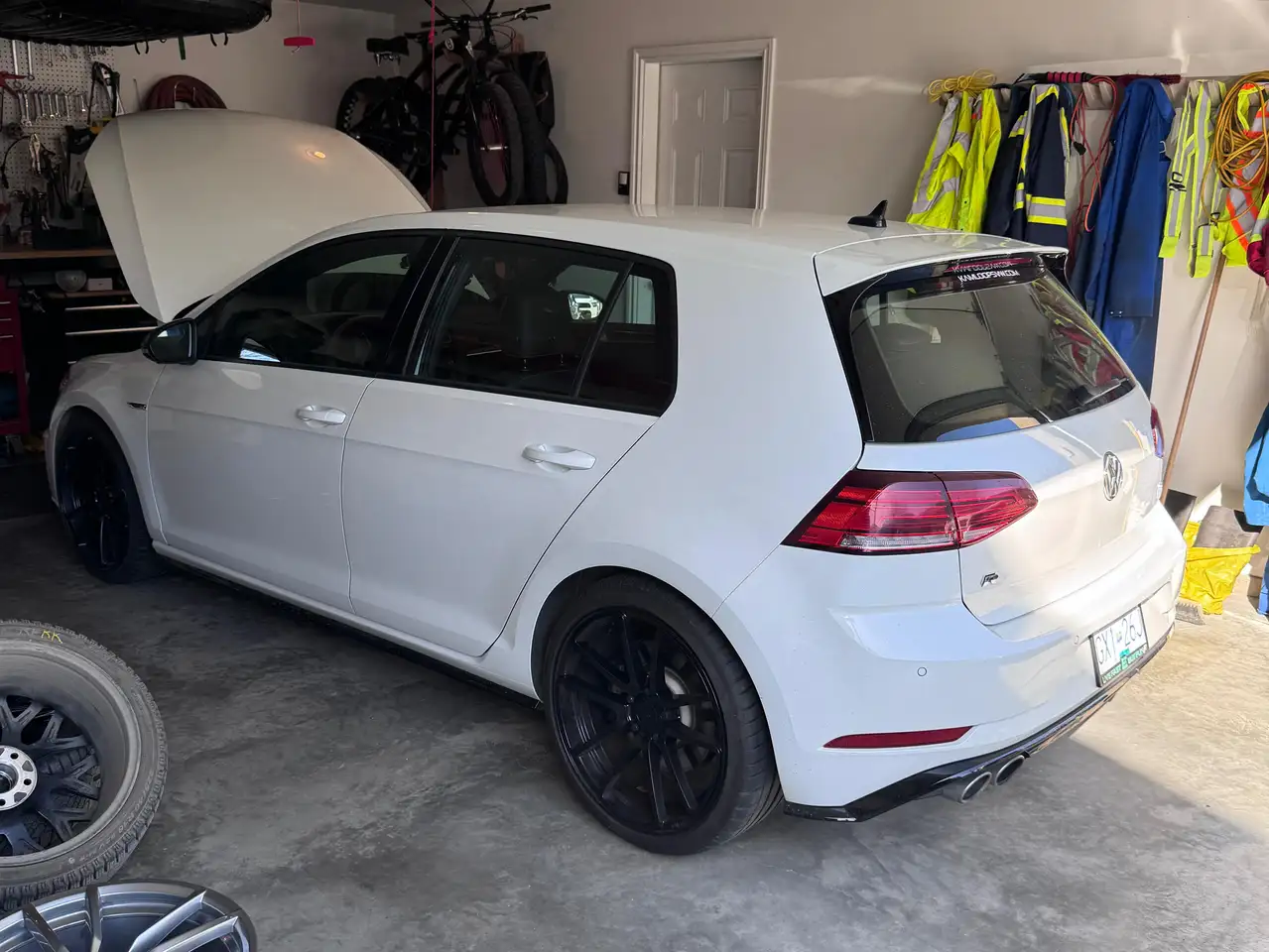 Volkswagen Golf R снимка Volkswagen Golf R