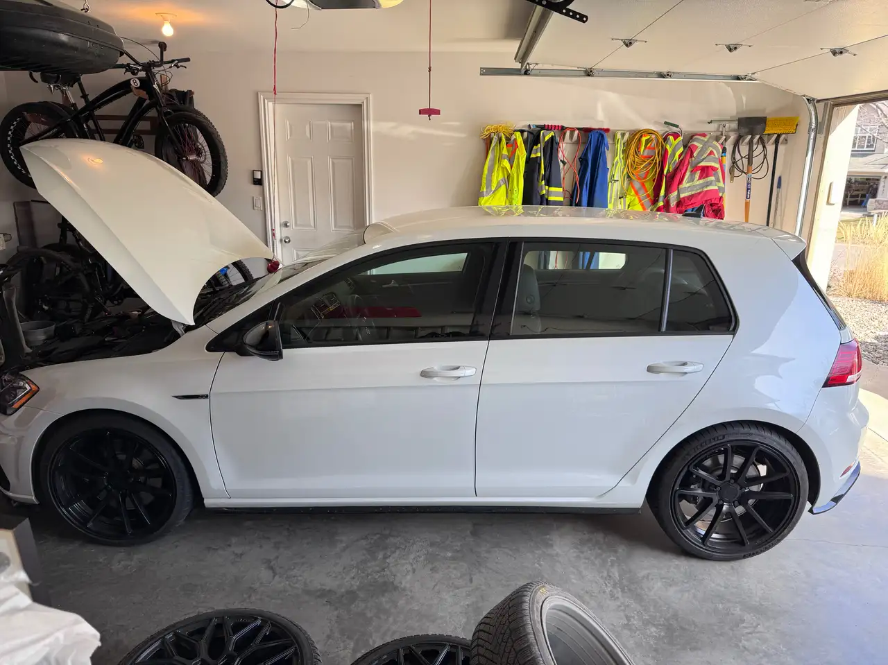 Volkswagen Golf R снимка Volkswagen Golf R