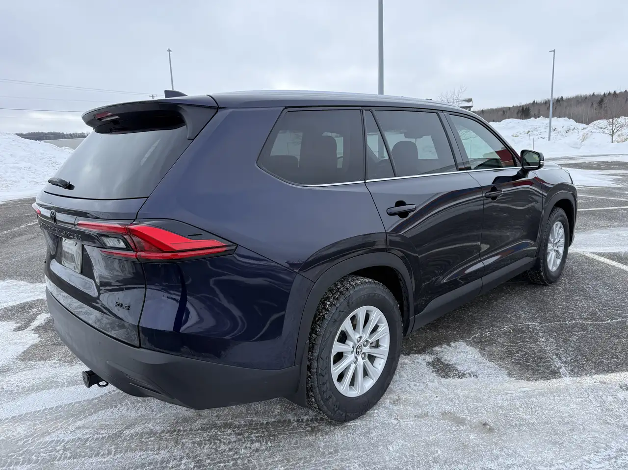Toyota Grand Highlander снимка Toyota Grand Highlander