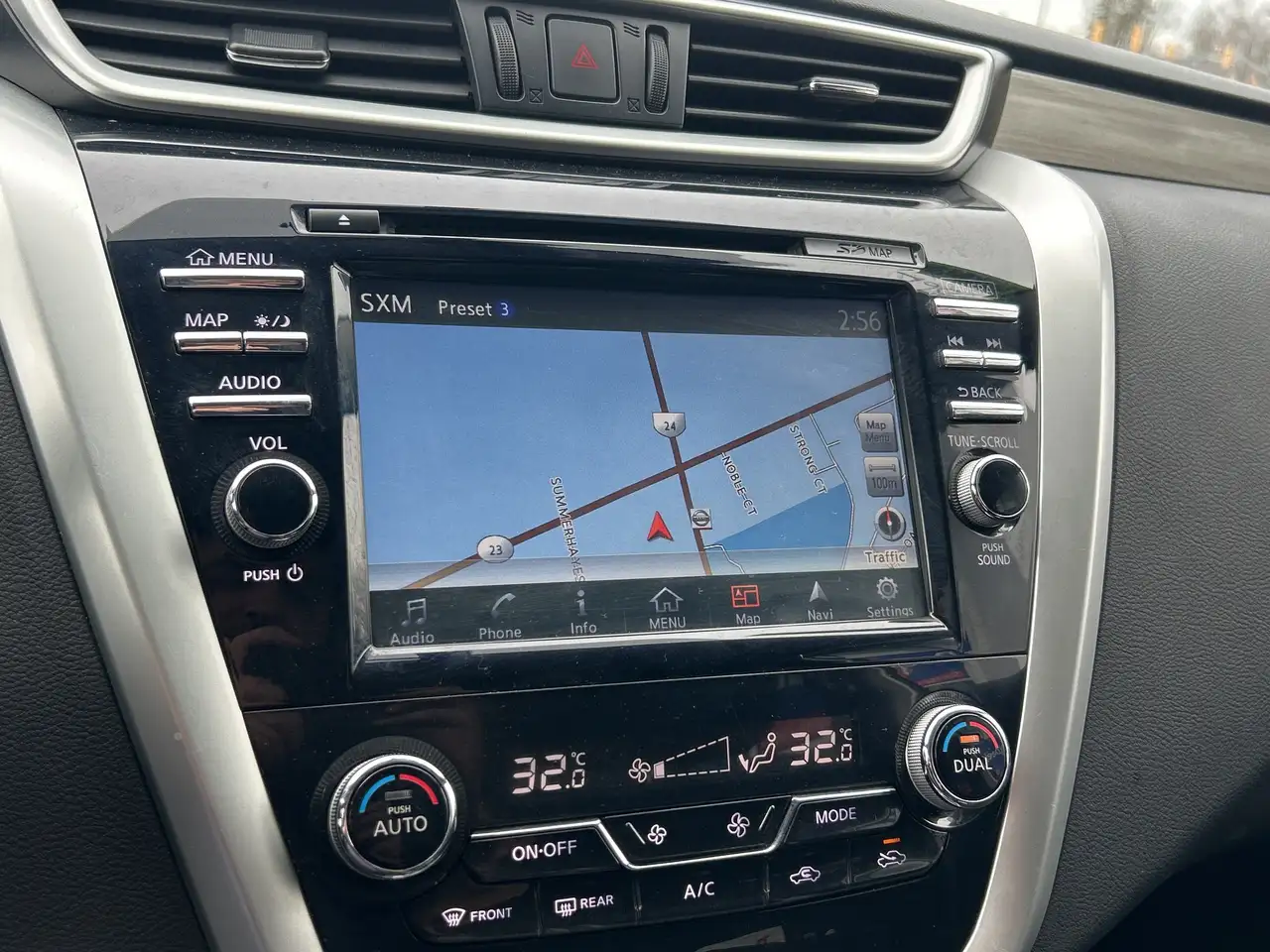 Nissan Murano снимка Nissan Murano