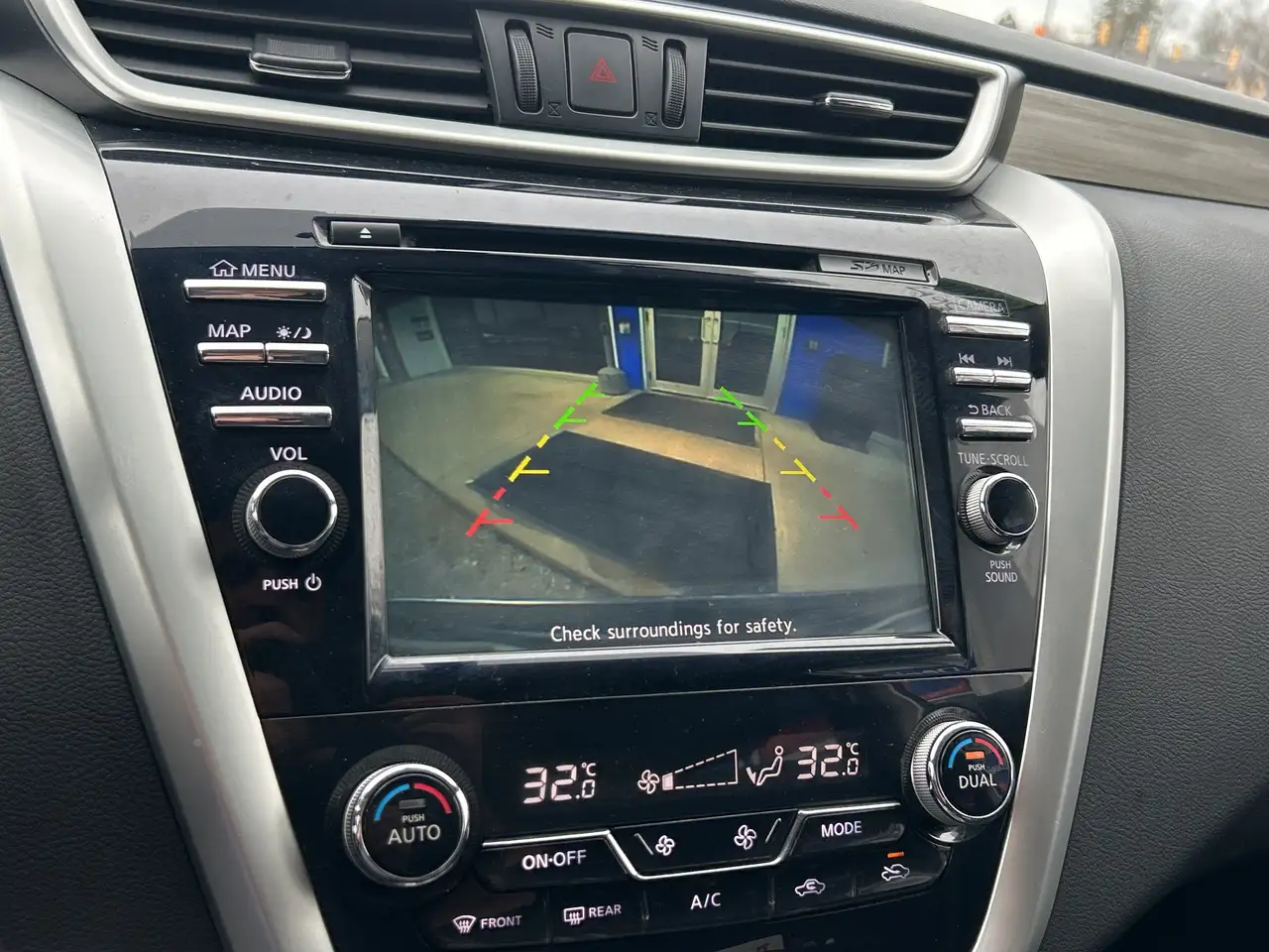 Nissan Murano снимка Nissan Murano