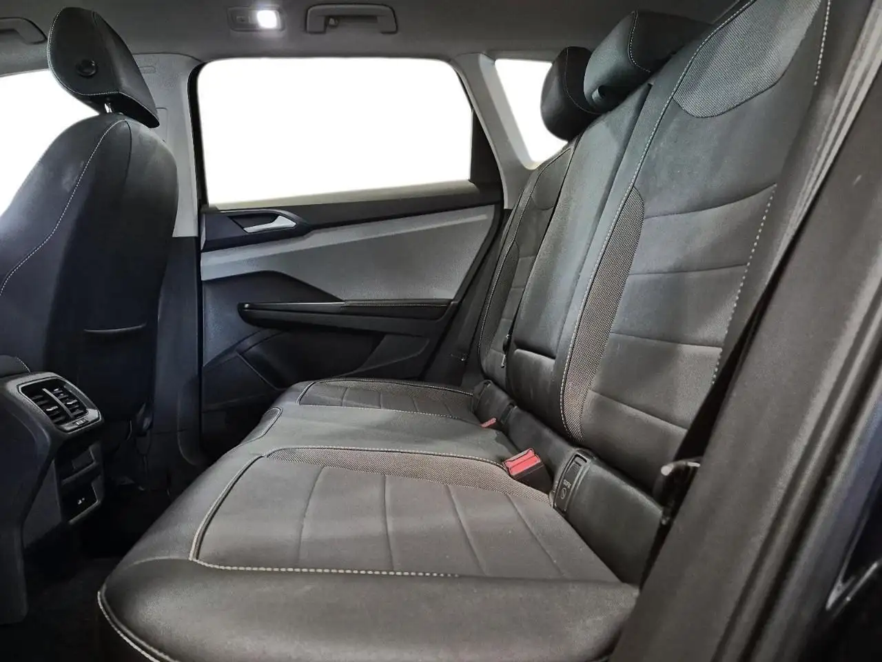 Volkswagen Taos снимка Volkswagen Taos