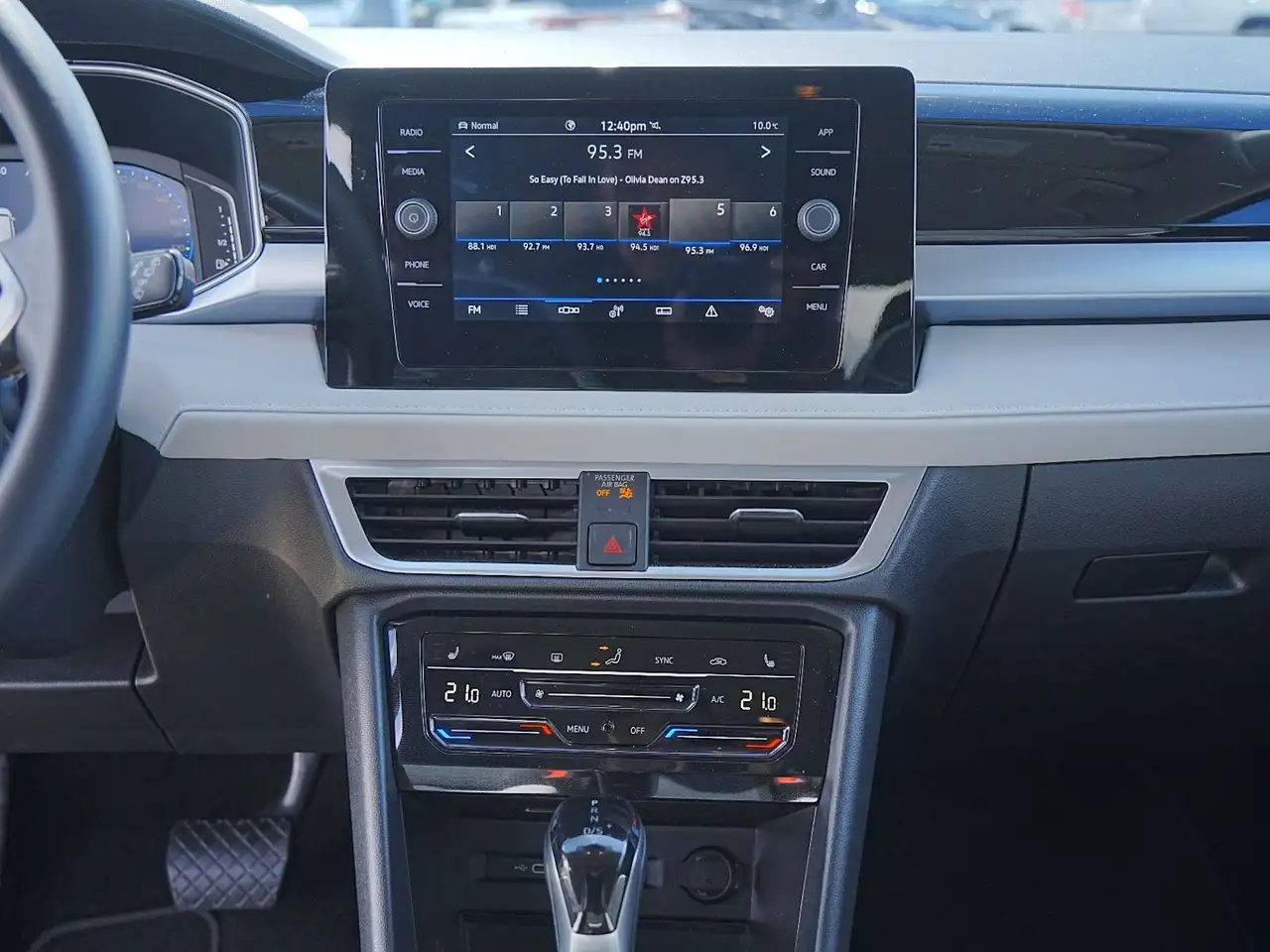 Volkswagen Taos снимка Volkswagen Taos