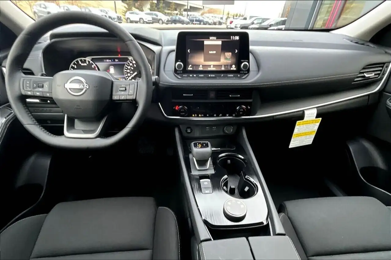 Nissan Rogue fotografie Nissan Rogue