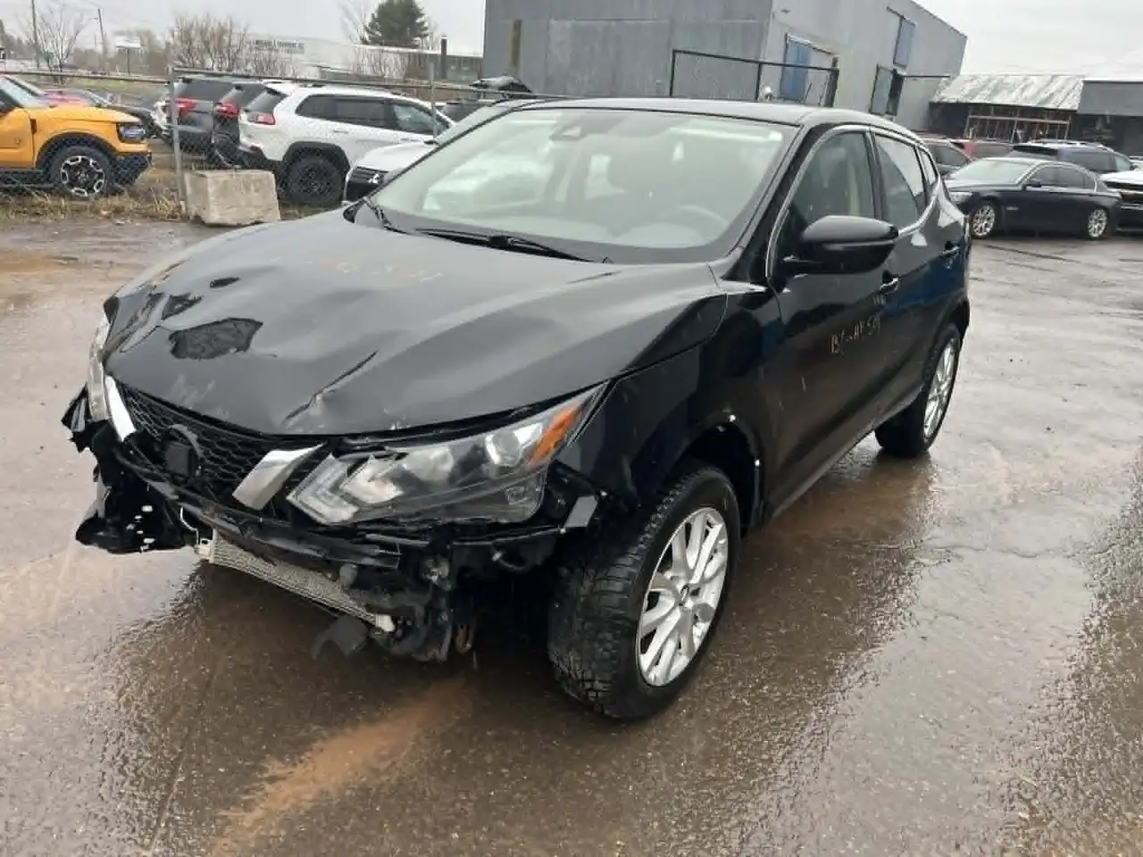 Nissan Qashqai снимка Nissan Qashqai