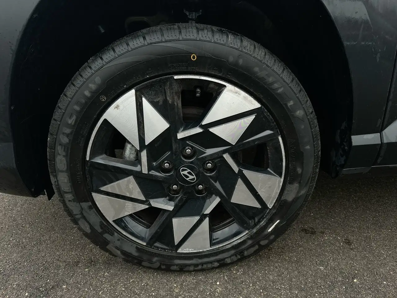 Hyundai KONA снимка Hyundai KONA