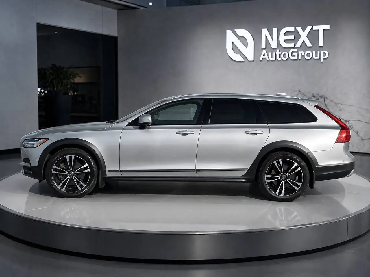 Volvo V90 Cross Country снимка Volvo V90 Cross Country