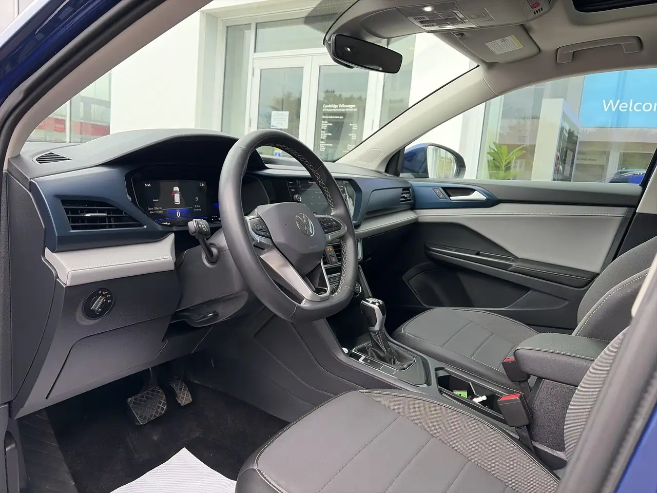 Volkswagen Taos снимка Volkswagen Taos