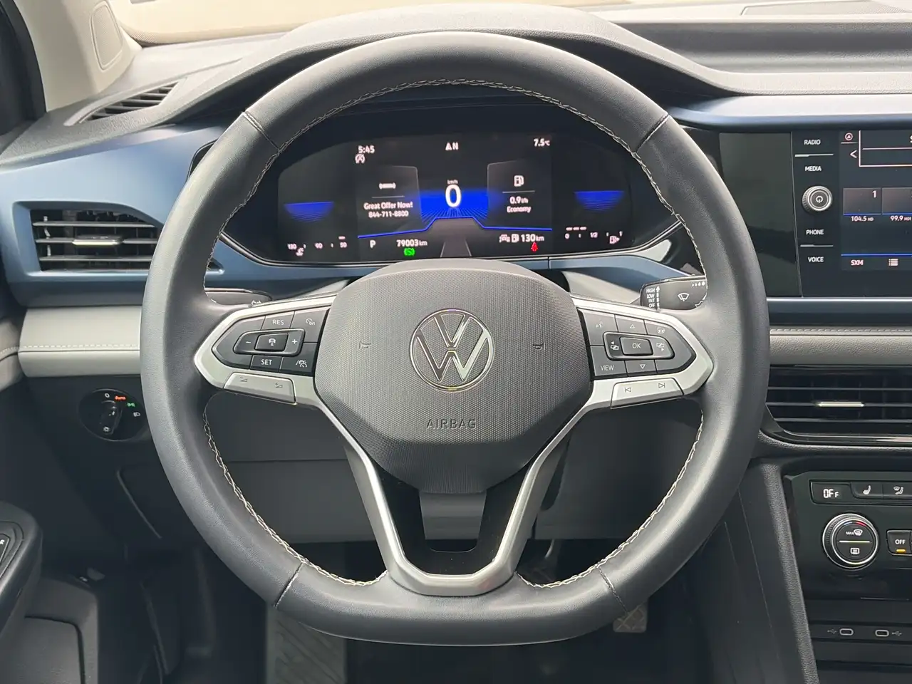 Volkswagen Taos снимка Volkswagen Taos