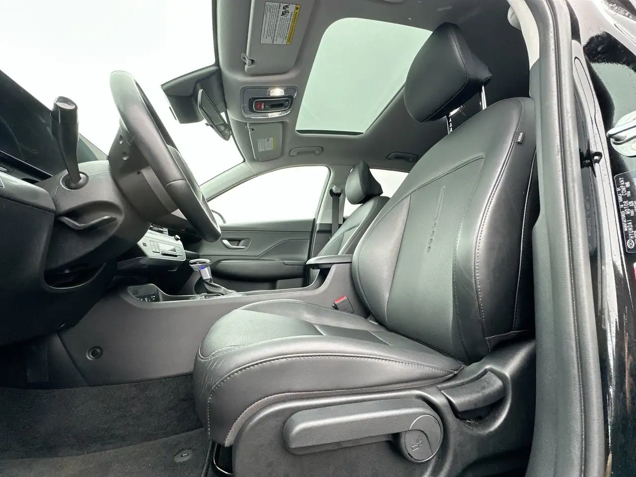 Hyundai KONA снимка Hyundai KONA