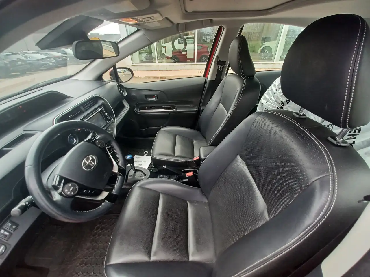 Toyota Prius c photo Toyota Prius c