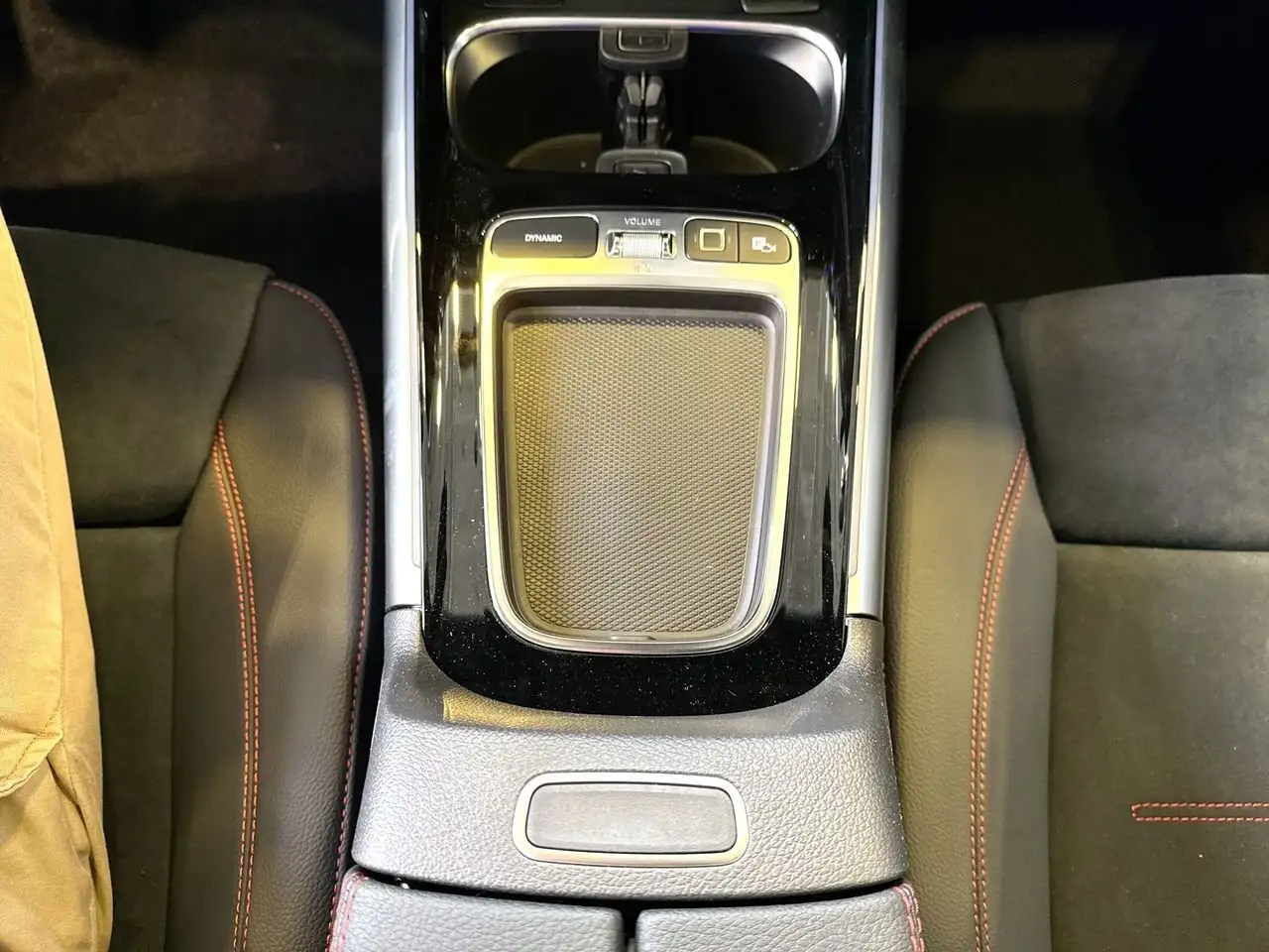 Mercedes-Benz GLA photo Mercedes-Benz GLA