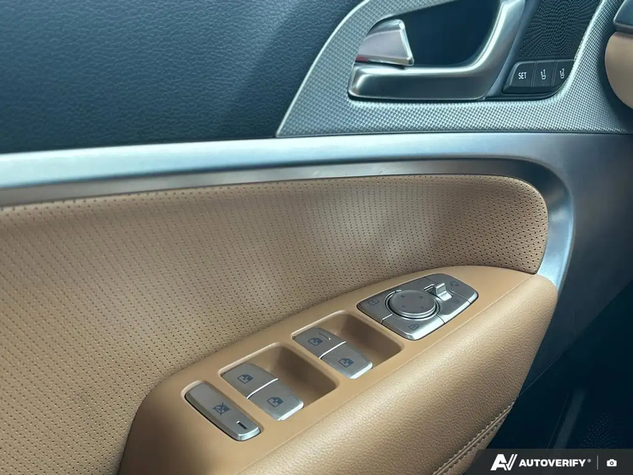 Genesis G70 снимка Genesis G70