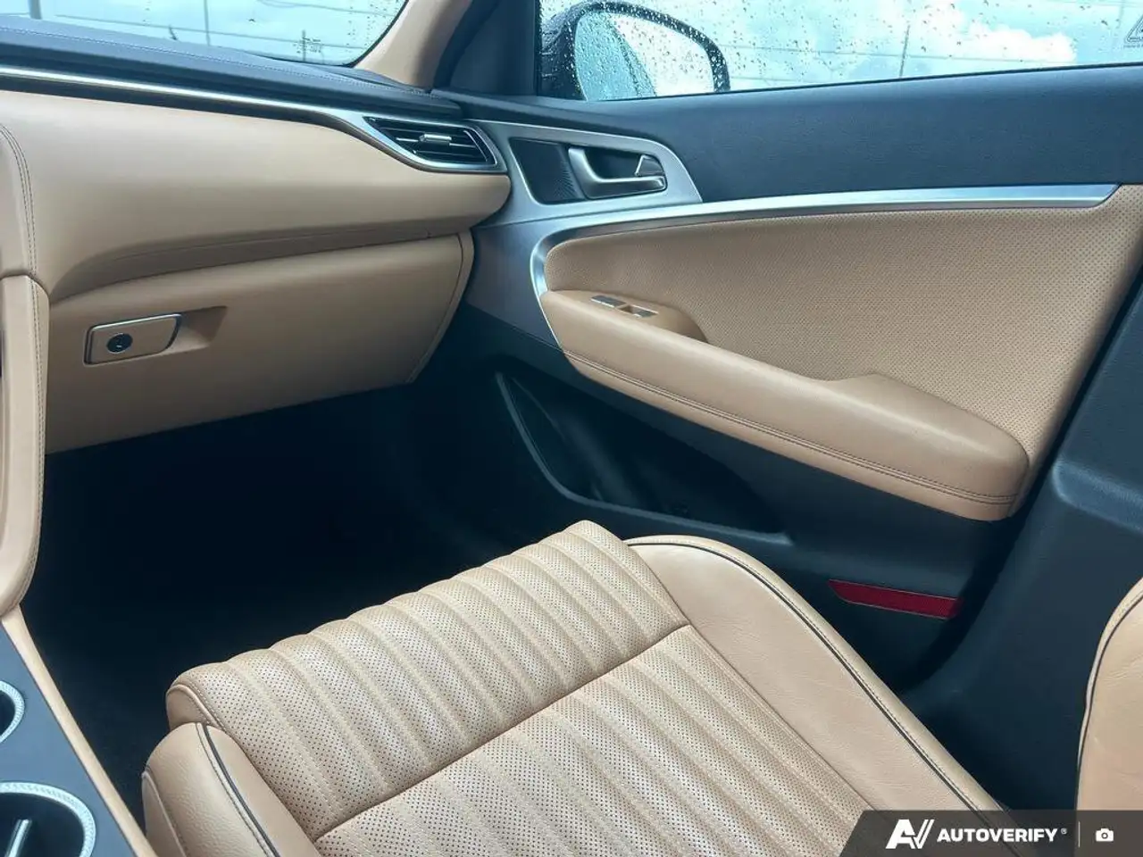Genesis G70 снимка Genesis G70