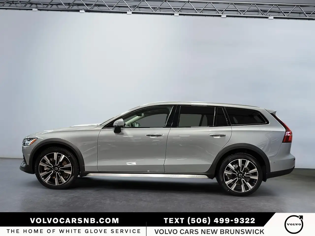 Volvo V60 Cross Country снимка Volvo V60 Cross Country