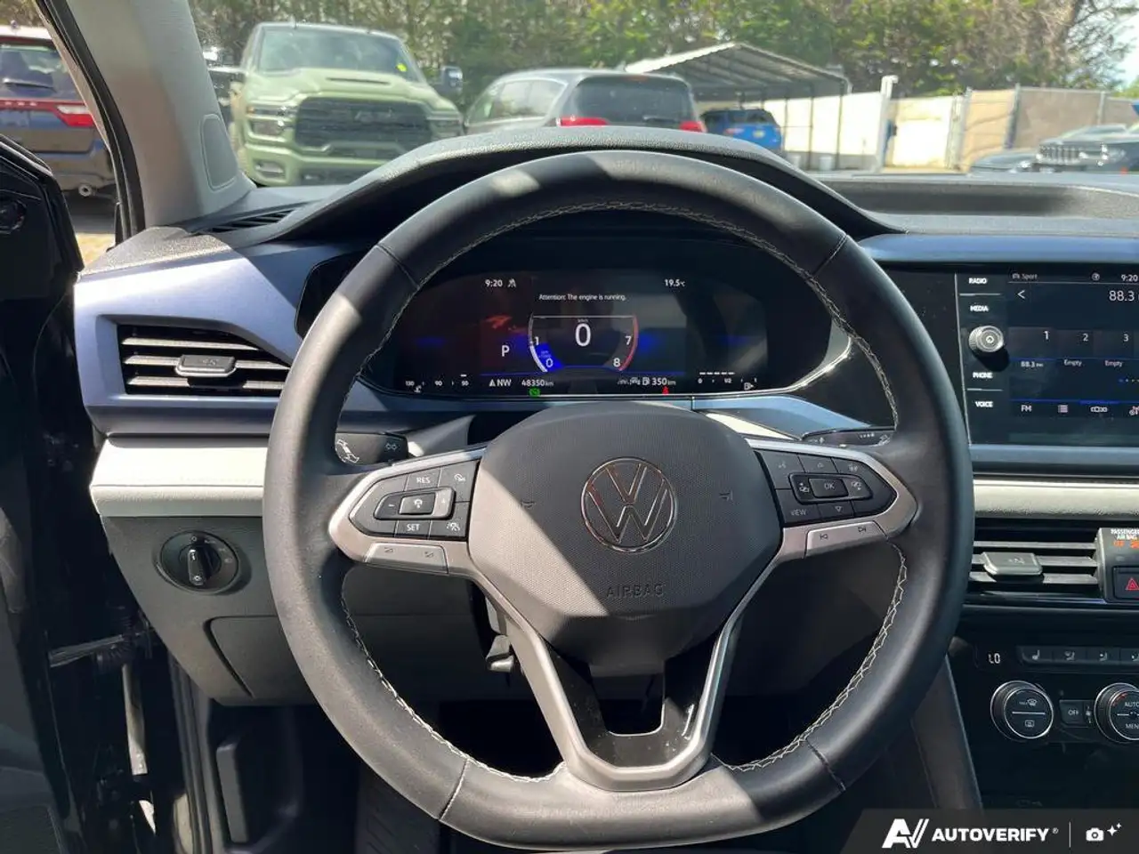 Volkswagen Taos снимка Volkswagen Taos