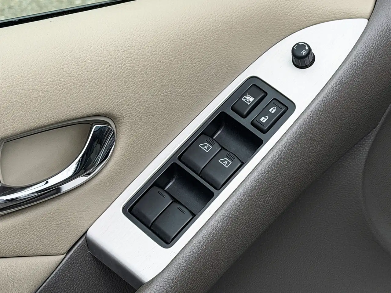 Nissan Murano снимка Nissan Murano