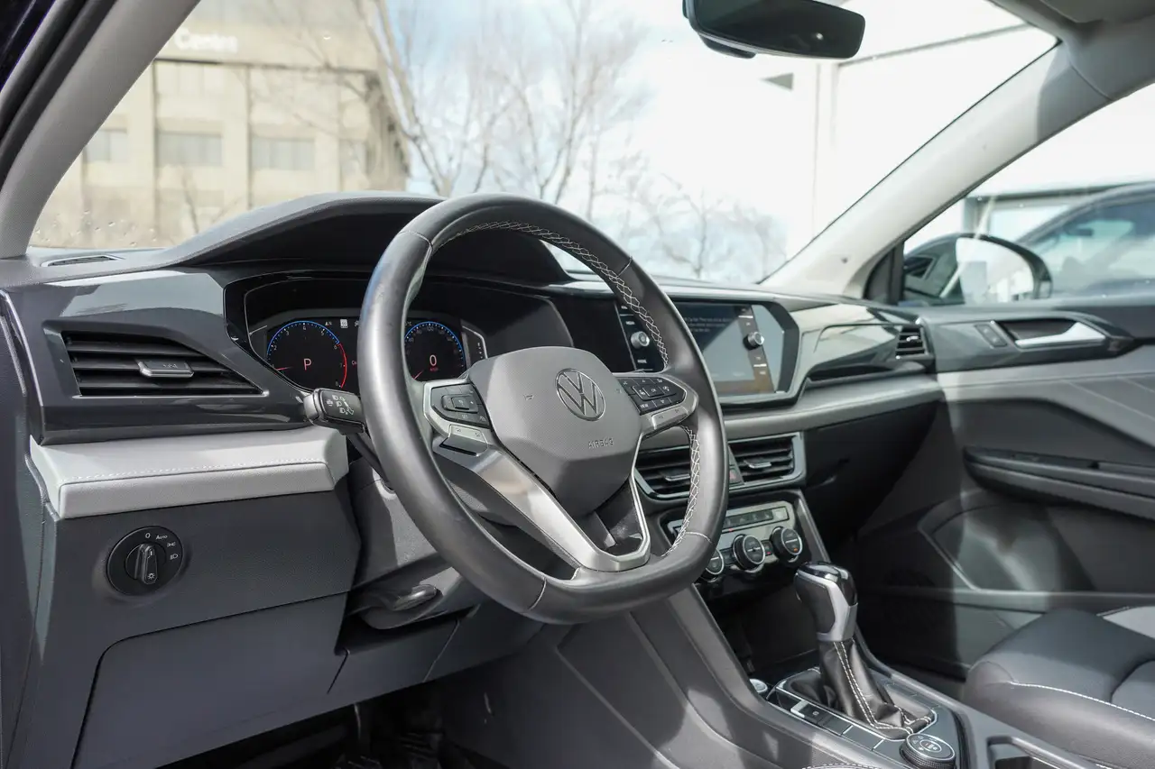 Volkswagen Taos снимка Volkswagen Taos