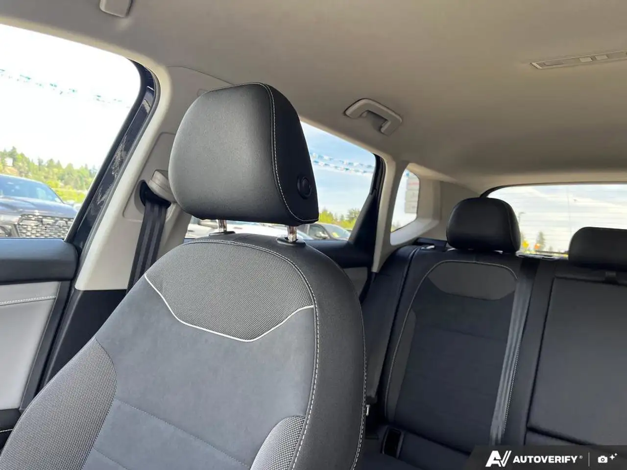 Volkswagen Taos снимка Volkswagen Taos