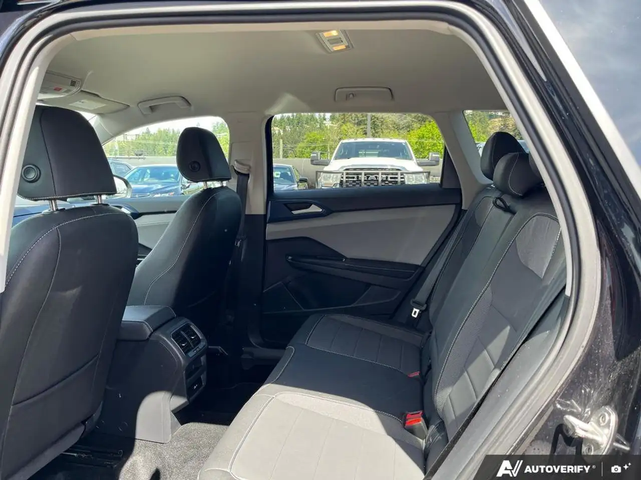 Volkswagen Taos снимка Volkswagen Taos