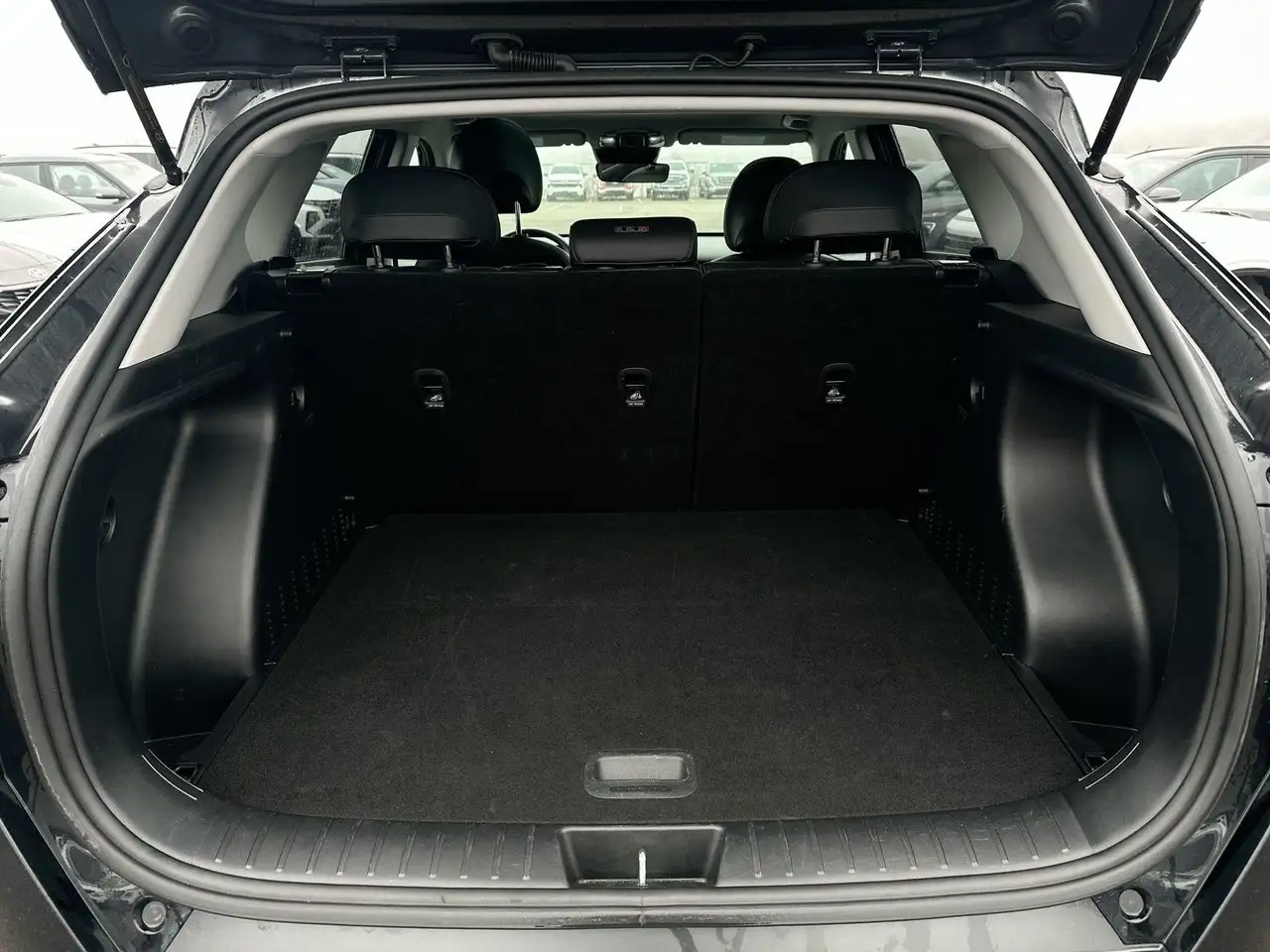 Hyundai KONA снимка Hyundai KONA