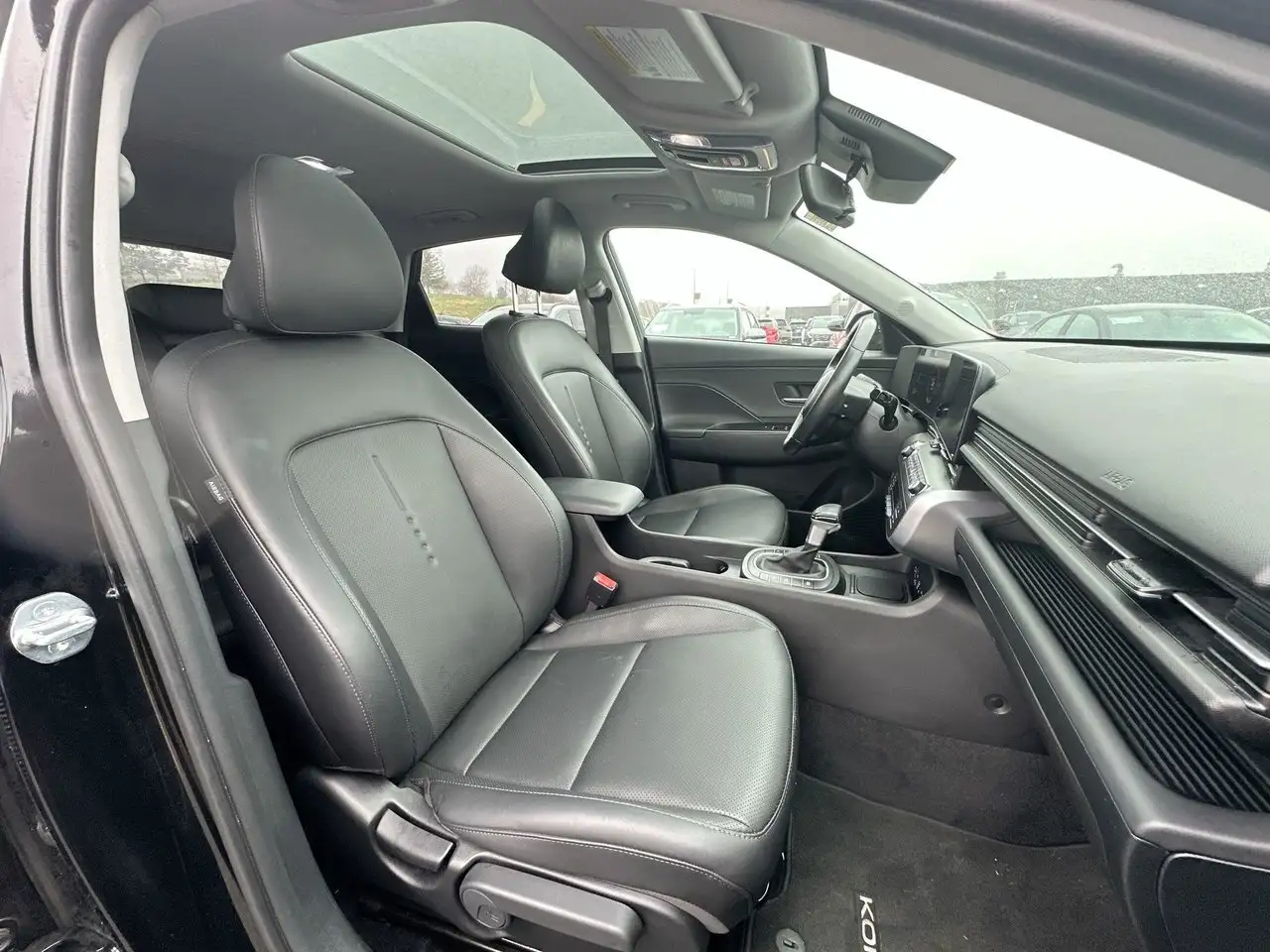 Hyundai KONA снимка Hyundai KONA