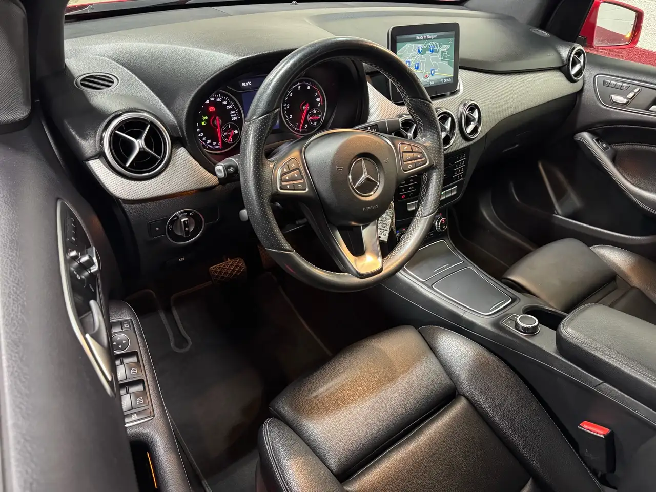 Mercedes-Benz B-Class fotografie Mercedes-Benz B-Class
