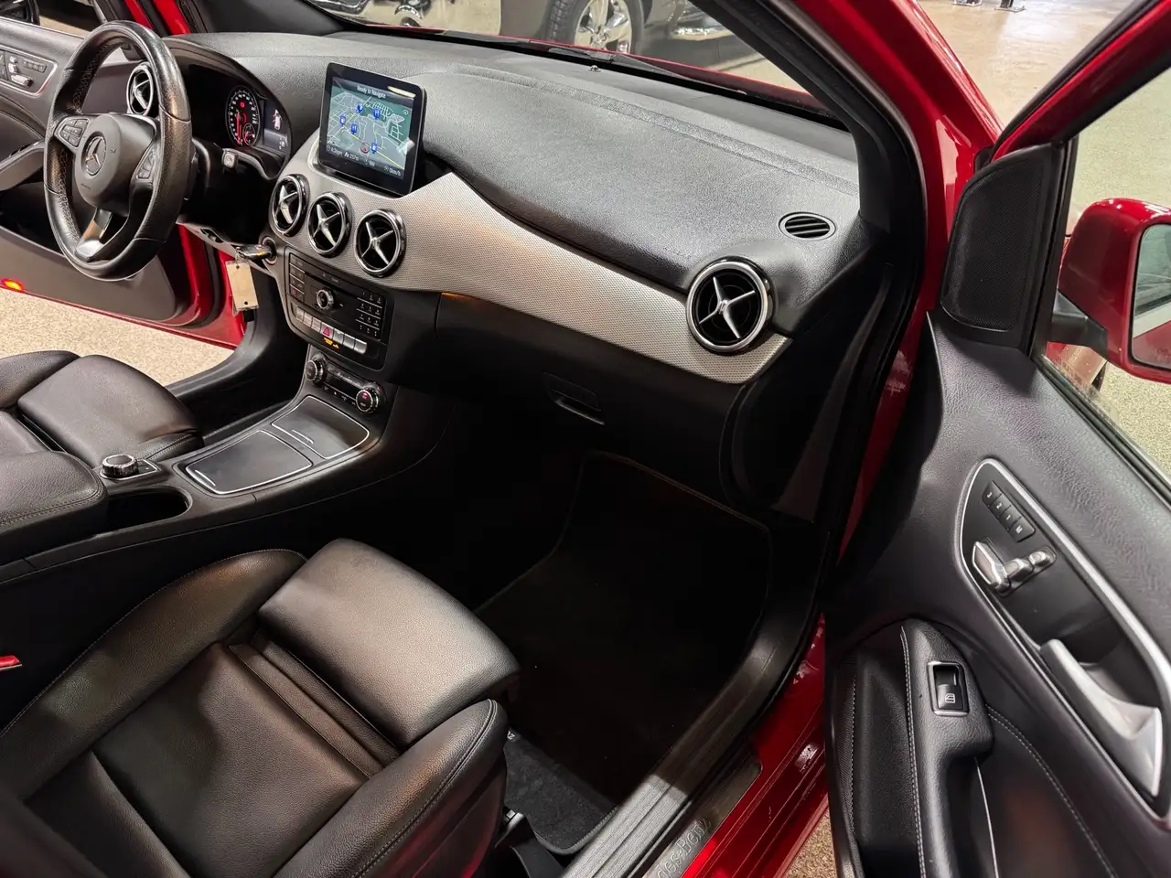 Mercedes-Benz B-Class fotografie Mercedes-Benz B-Class