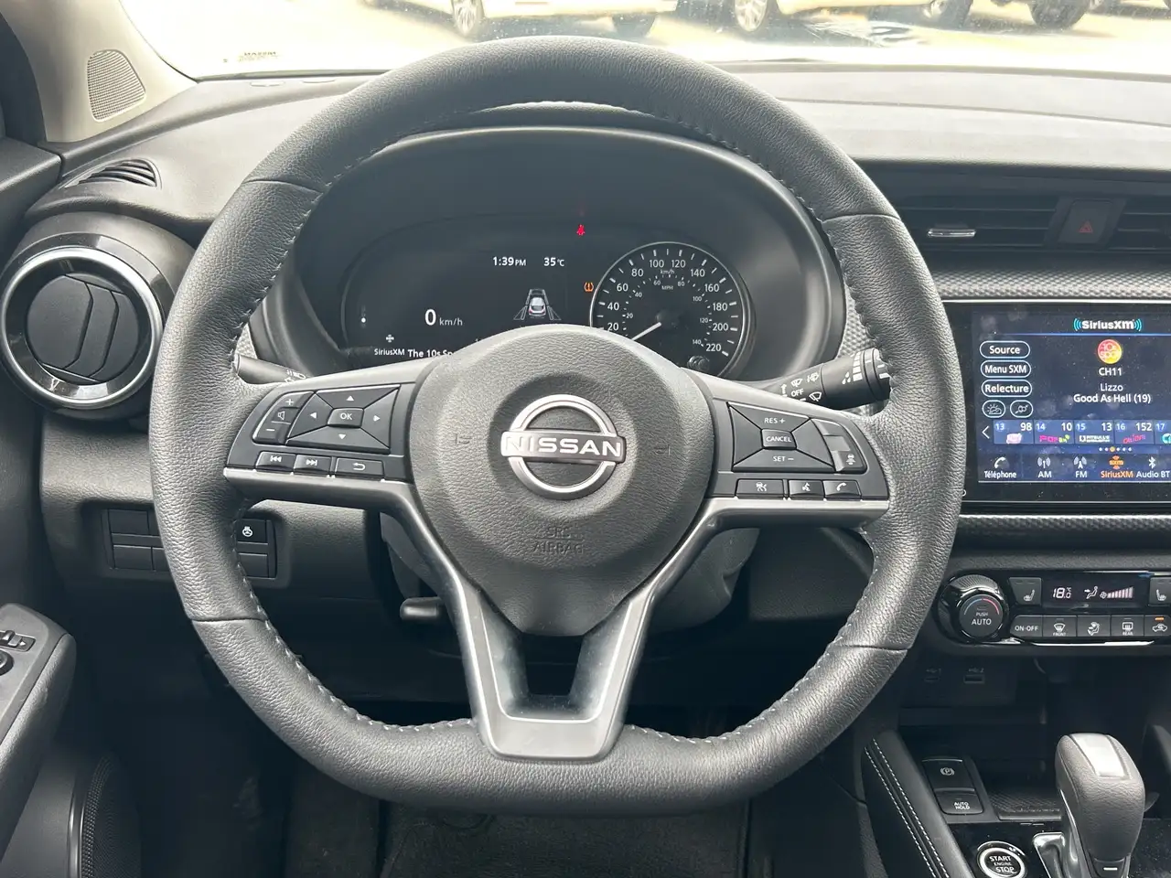 Nissan Kicks снимка Nissan Kicks