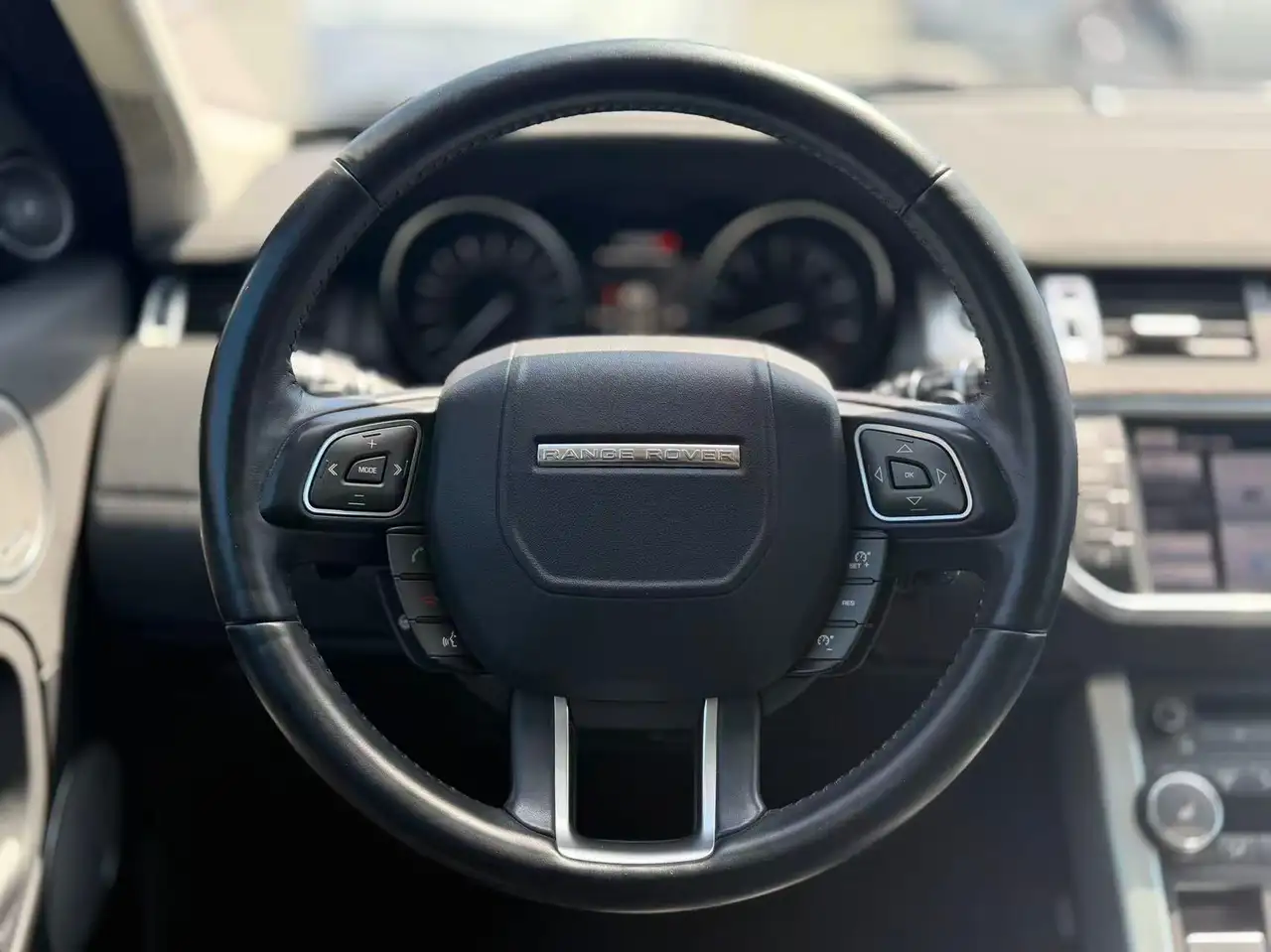 Land Rover Range Rover Evoque снимка Land Rover Range Rover Evoque