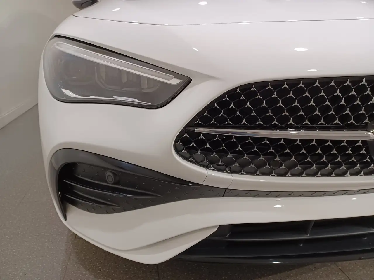 Mercedes-Benz CLE снимка Mercedes-Benz CLE