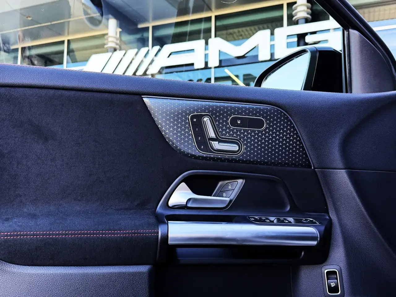 Mercedes-Benz GLA fotografie Mercedes-Benz GLA