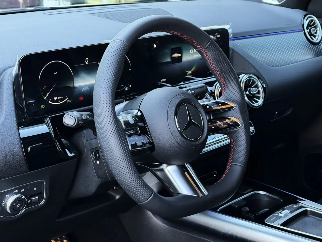 Mercedes-Benz GLA fotografie Mercedes-Benz GLA
