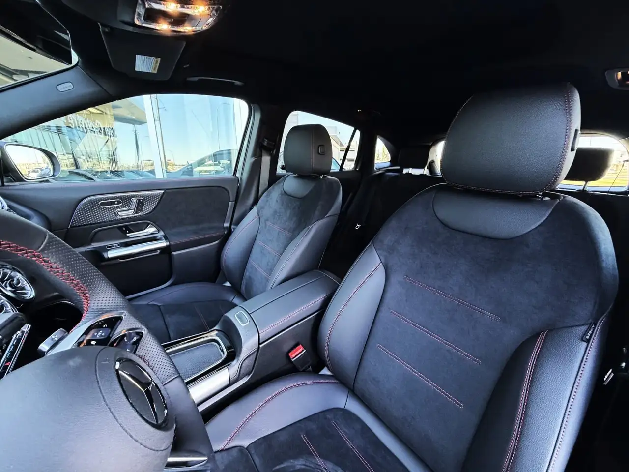 Mercedes-Benz GLA fotografie Mercedes-Benz GLA