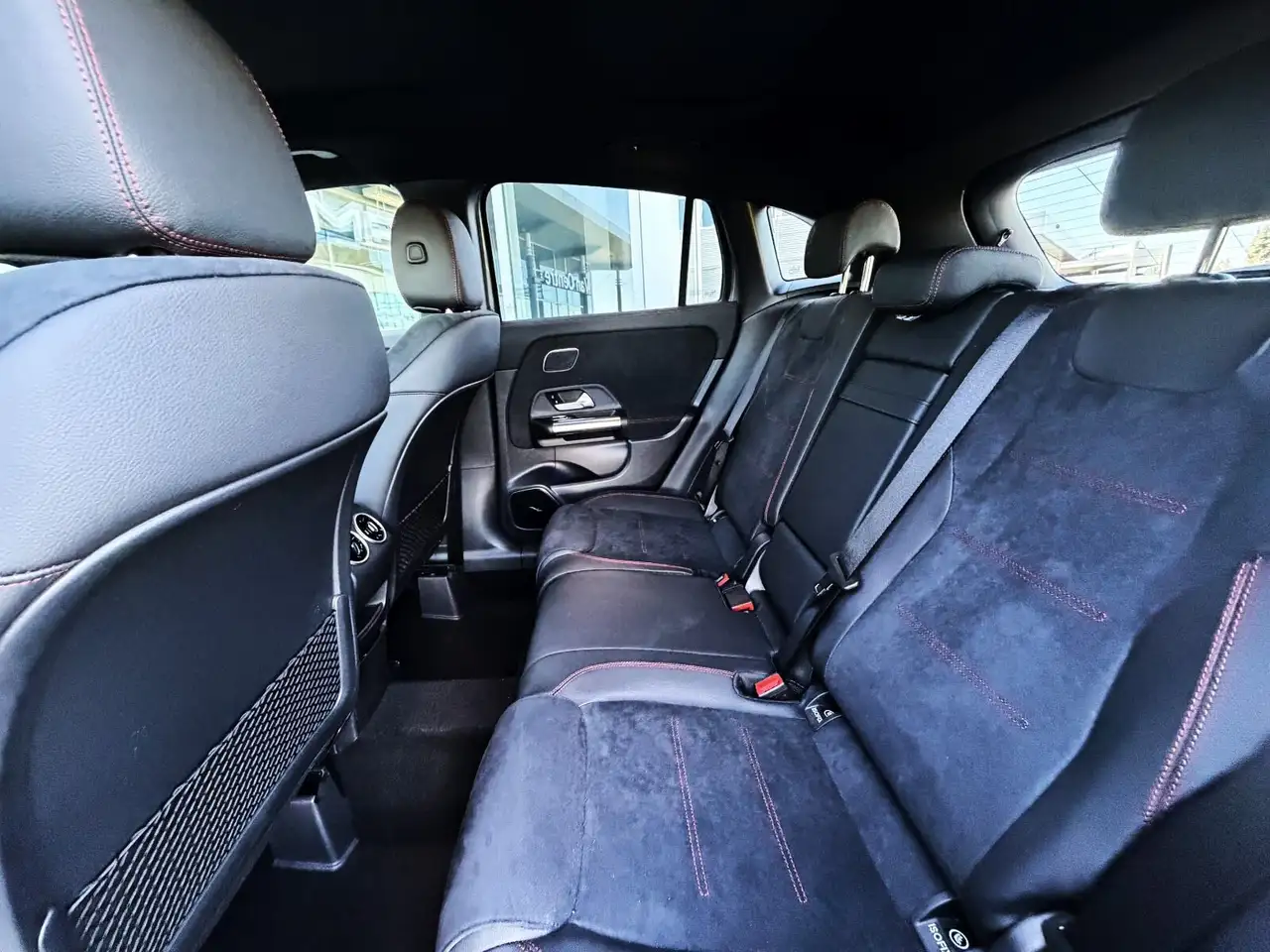 Mercedes-Benz GLA fotografie Mercedes-Benz GLA