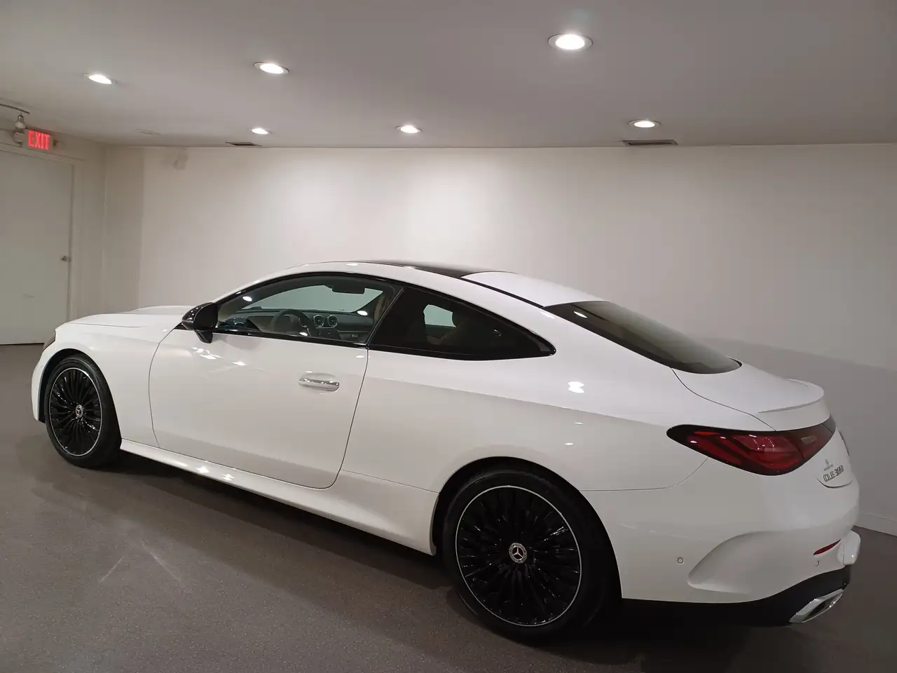 Mercedes-Benz CLE снимка Mercedes-Benz CLE