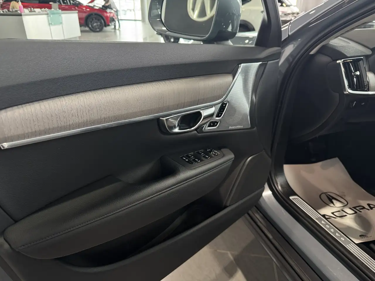 Volvo V90 Cross Country снимка Volvo V90 Cross Country