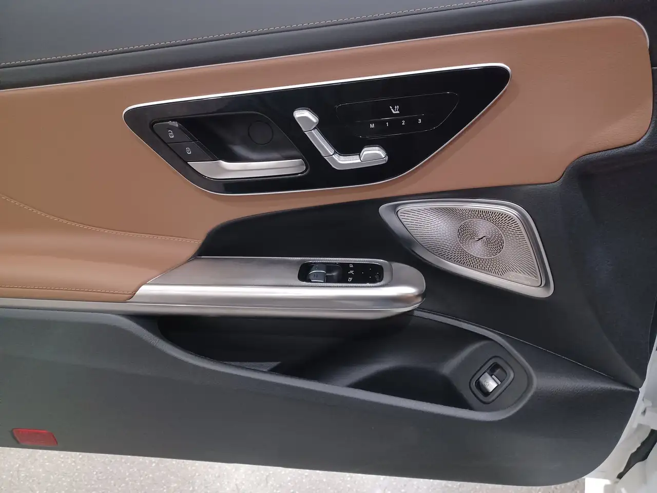 Mercedes-Benz CLE снимка Mercedes-Benz CLE