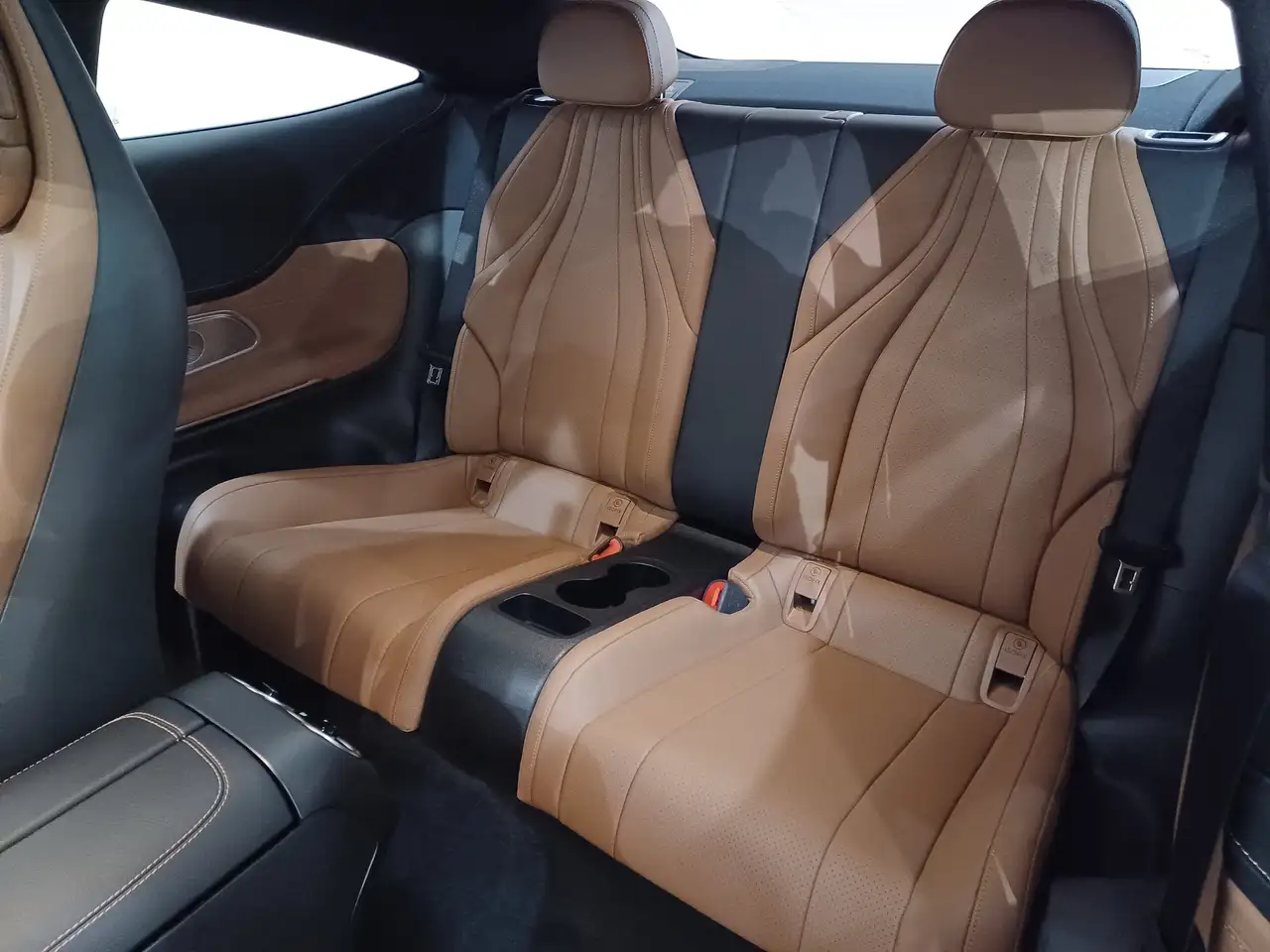 Mercedes-Benz CLE снимка Mercedes-Benz CLE