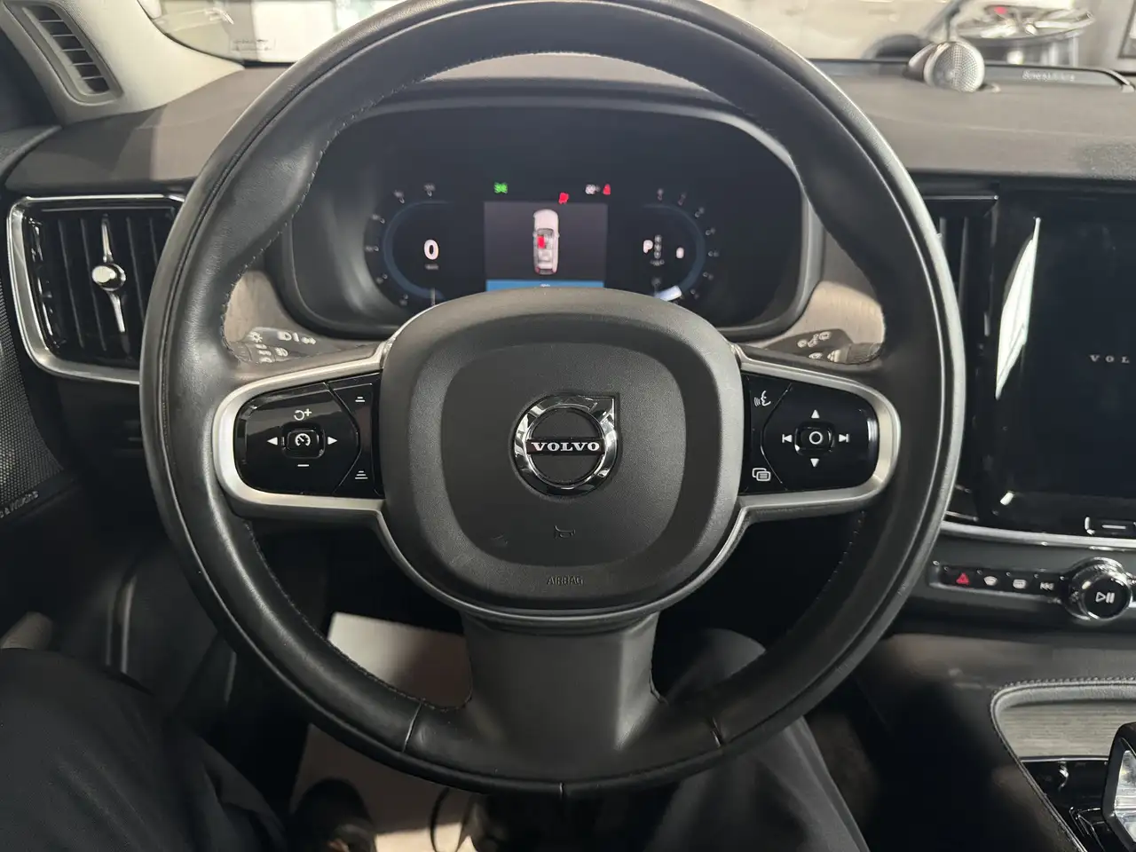 Volvo V90 Cross Country снимка Volvo V90 Cross Country