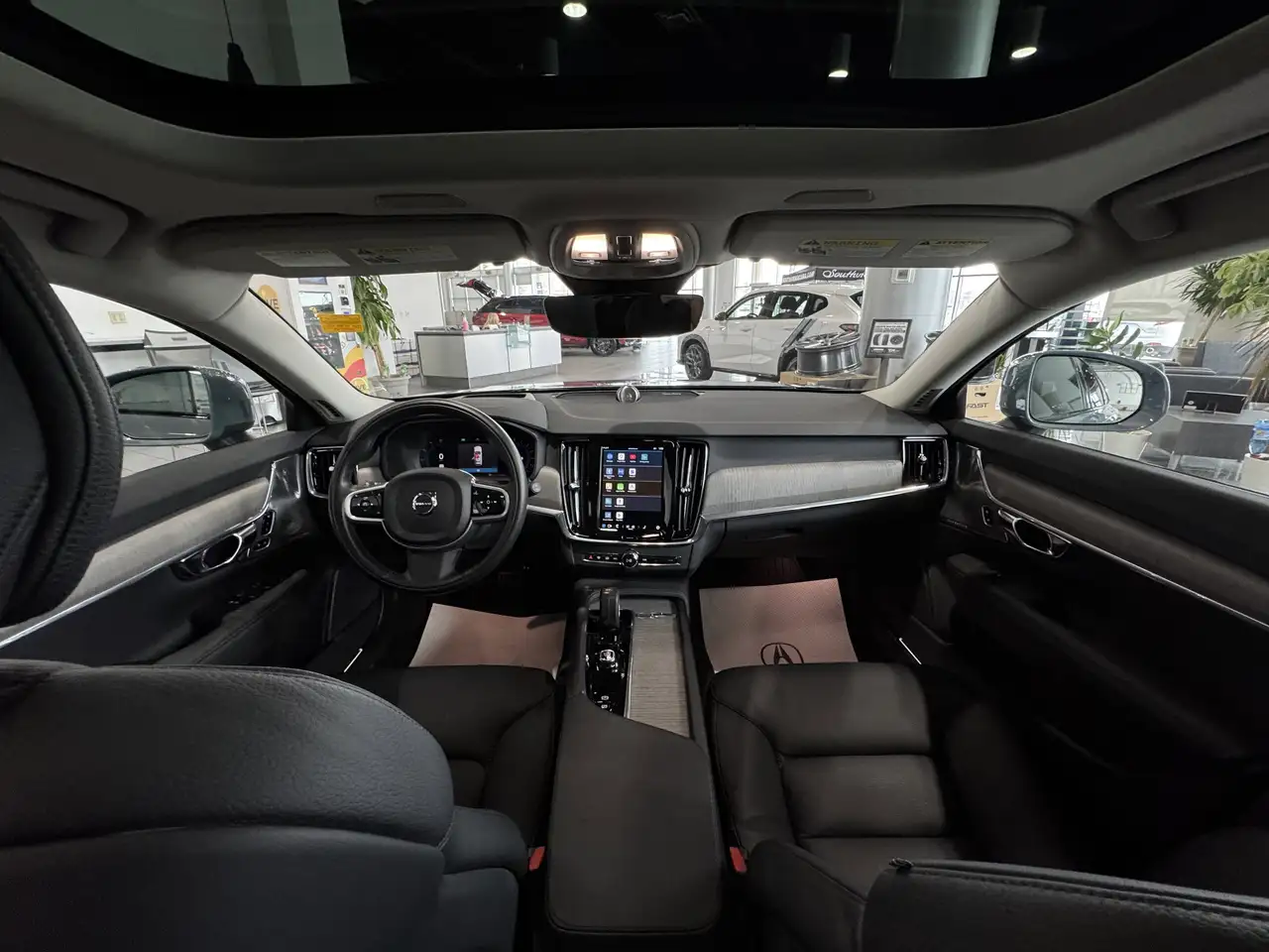 Volvo V90 Cross Country снимка Volvo V90 Cross Country
