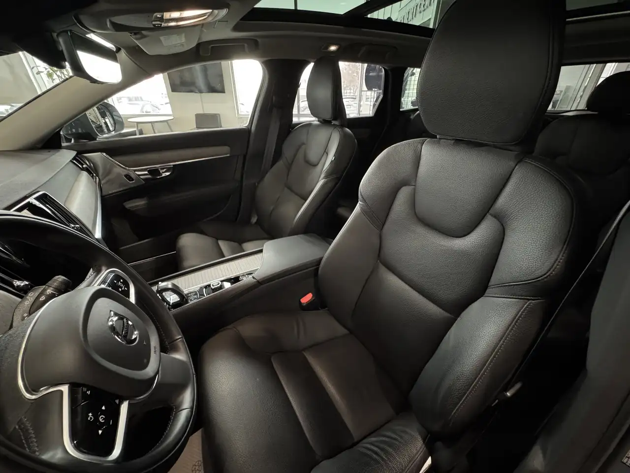 Volvo V90 Cross Country снимка Volvo V90 Cross Country
