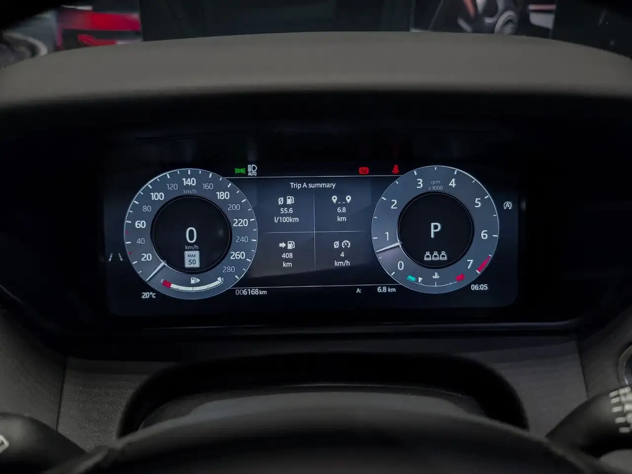 Land Rover Range Rover Velar photo Land Rover Range Rover Velar