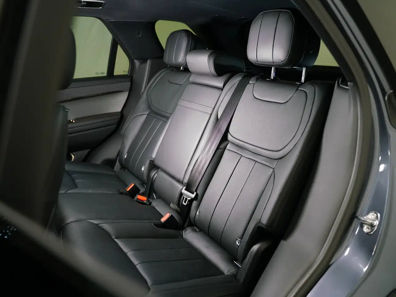 Land Rover Range Rover Sport снимка Land Rover Range Rover Sport