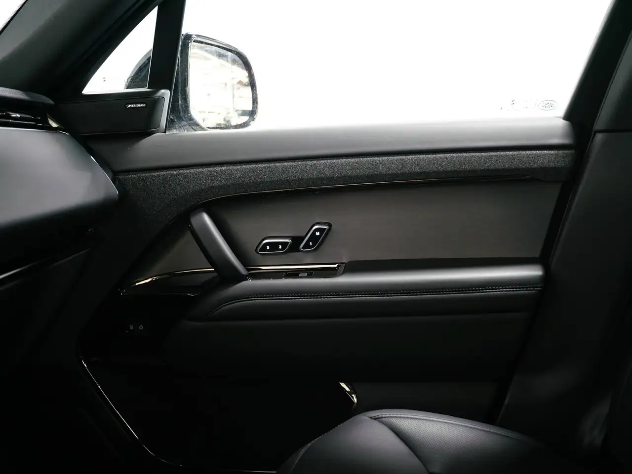 Land Rover Range Rover Sport снимка Land Rover Range Rover Sport