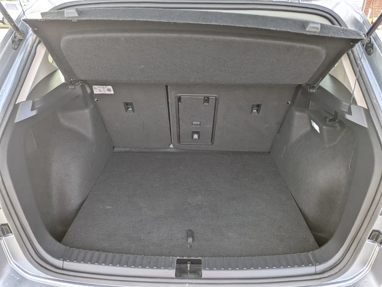Volkswagen Taos photo Volkswagen Taos